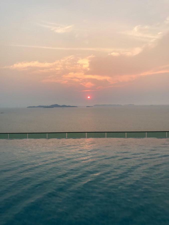 Ferienwohnung Wong Amat Tower Pattaya Exterior foto